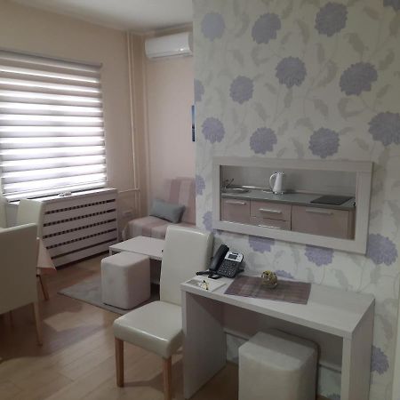 Apartman Karadjordje 2 Belgrade Extérieur photo